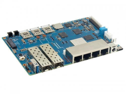 香蕉派 BPI-R4 Wifi 7开源路由器开发板采用联发科 MT7988A 芯片设计，板载4G内存和8G eMMC 